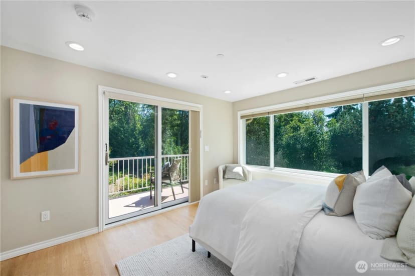 Property photo for 4465 W Mercer Way, Mercer Island photo 31