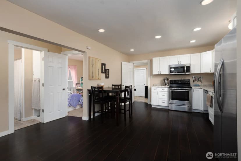 Property photo for 612 Main Avenue, Morton photo 12