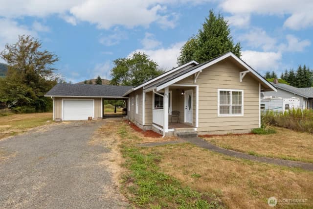 Property photo for 612 Main Avenue, Morton photo 5