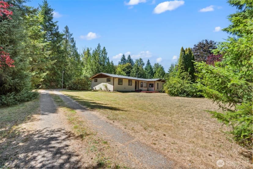 Property photo for 9208 147th Street E, Puyallup photo 2