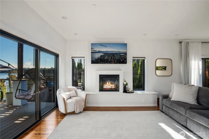 Property photo for 10330 Sandy Beach Drive, Lake Stevens photo 14