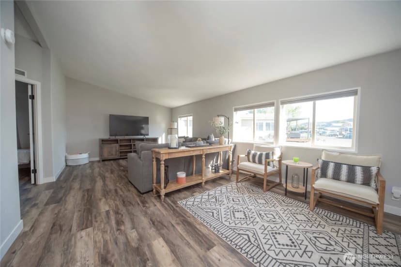 Property photo for 695 Chukar Place Sw, Quincy photo 5