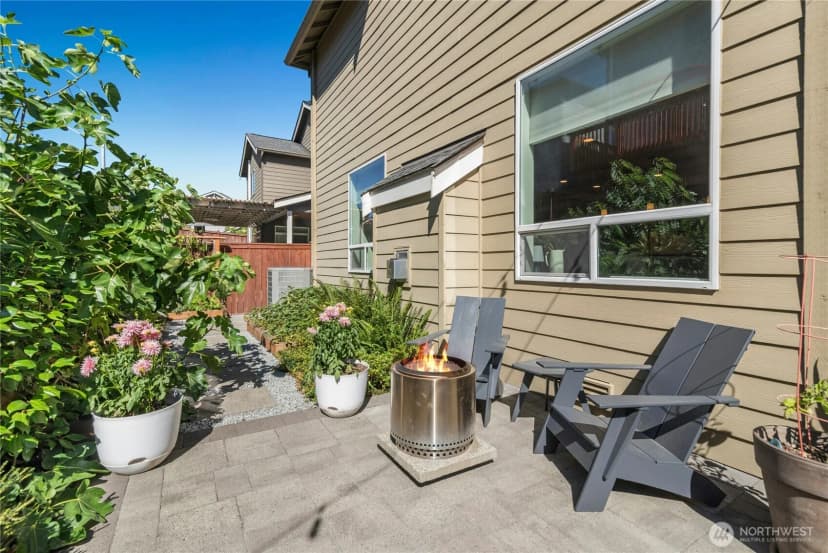 Property photo for 15414 7th Place W, Lynnwood photo 32