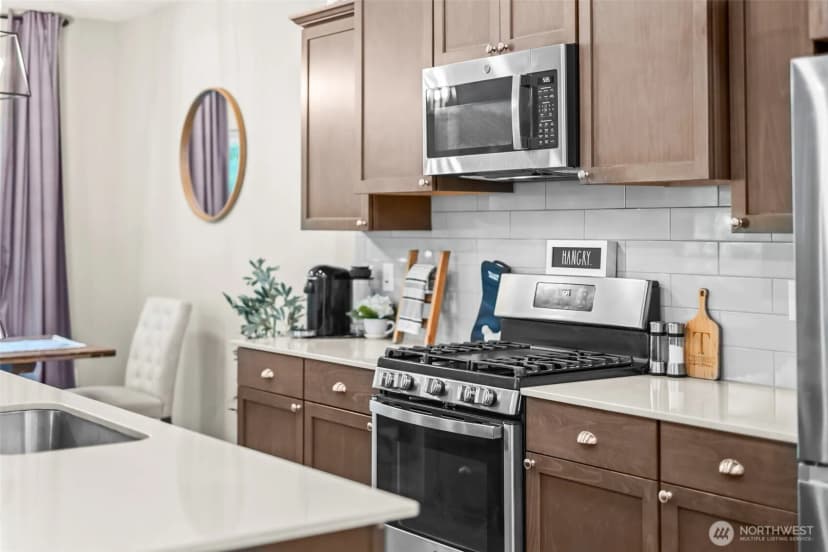 Property photo for 32540 Granite Court, Black Diamond photo 14