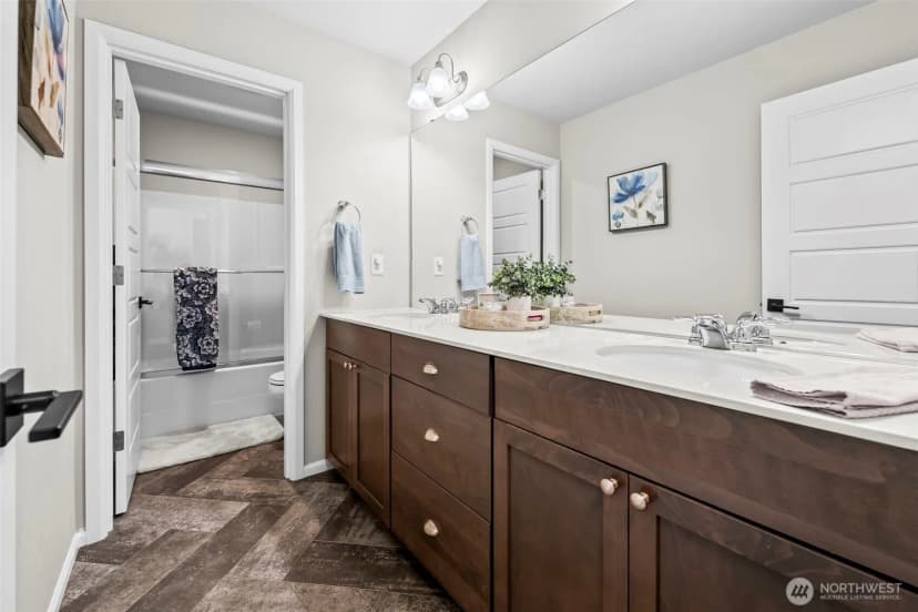 Property photo for 32540 Granite Court, Black Diamond photo 34