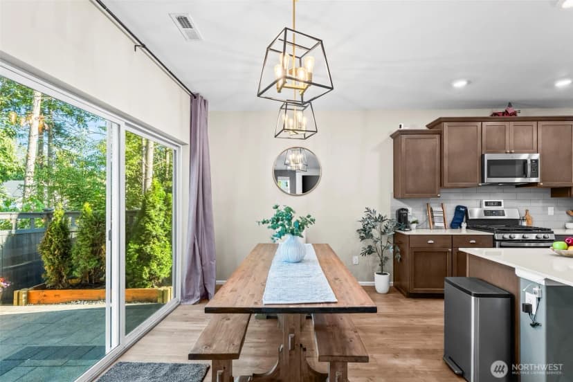 Property photo for 32540 Granite Court, Black Diamond photo 19