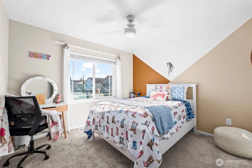 Property photo for 32540 Granite Court, Black Diamond photo 32