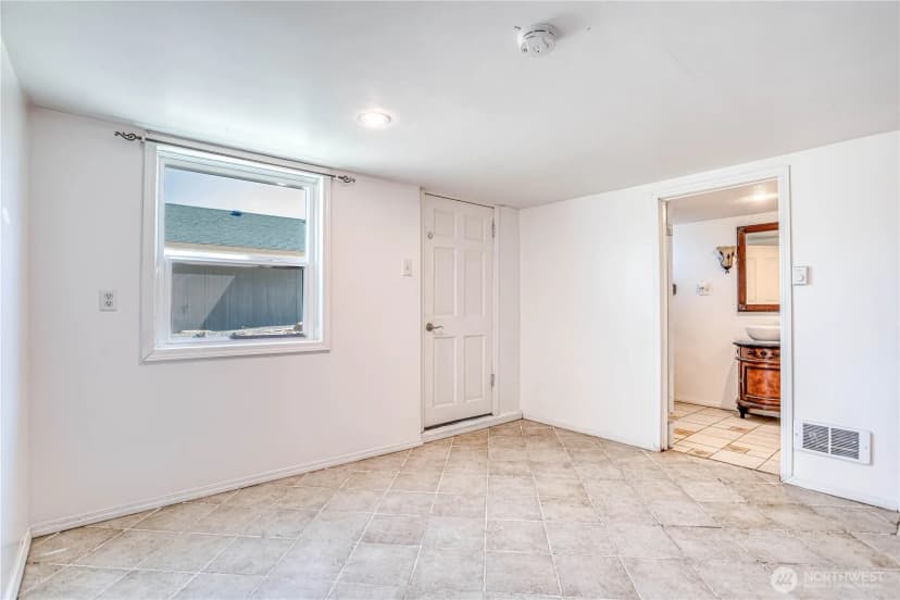 Property photo for 145 Crawford Avenue, Wenatchee photo 21