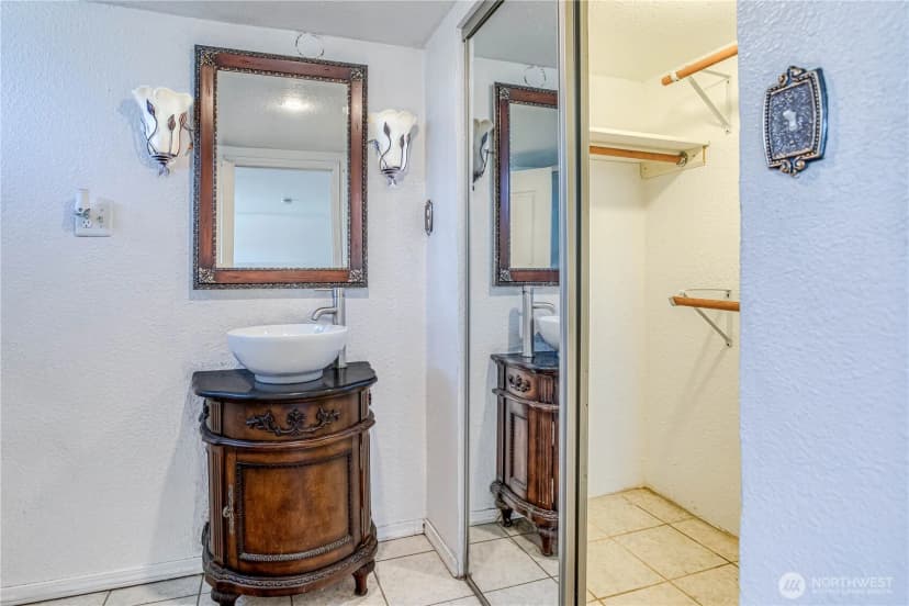 Property photo for 145 Crawford Avenue, Wenatchee photo 24