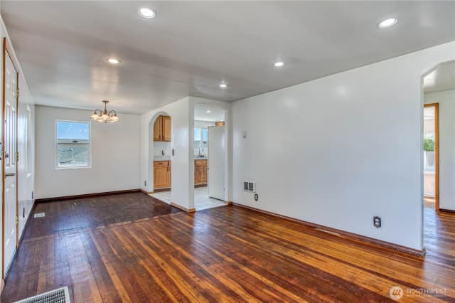 Property photo for 145 Crawford Avenue, Wenatchee photo 4