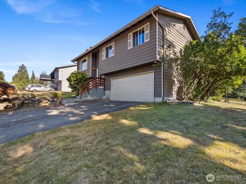 Property photo for 9130 7th Street Se, Lake Stevens photo 3