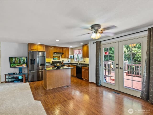 Property photo for 9130 7th Street Se, Lake Stevens photo 4