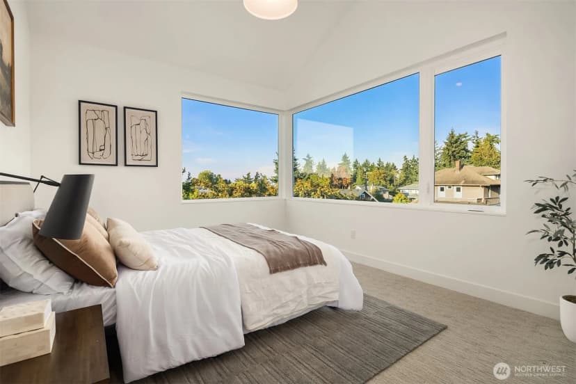Property photo for 2649 41st Avenue Sw, Seattle photo 17