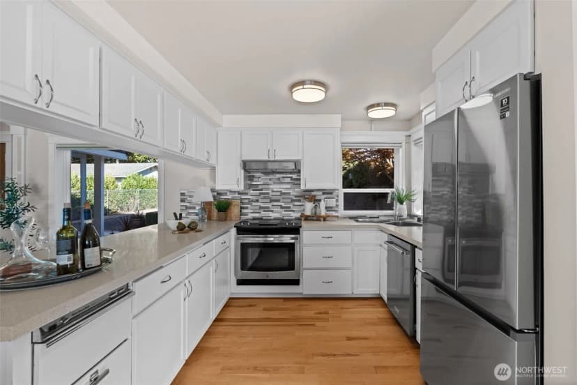 Property photo for 4026 Forest Beach Drive Nw, Gig Harbor photo 5