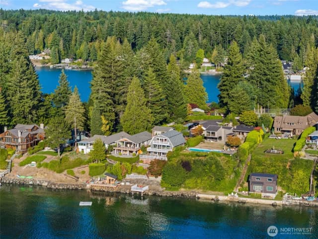 Property photo for 4026 Forest Beach Drive Nw, Gig Harbor photo 2
