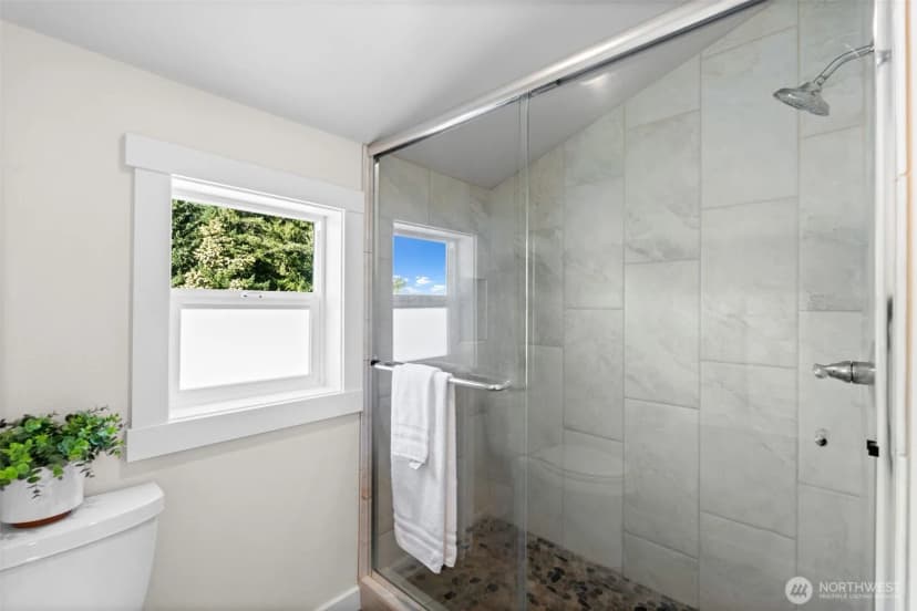 Property photo for 4026 Forest Beach Drive Nw, Gig Harbor photo 23