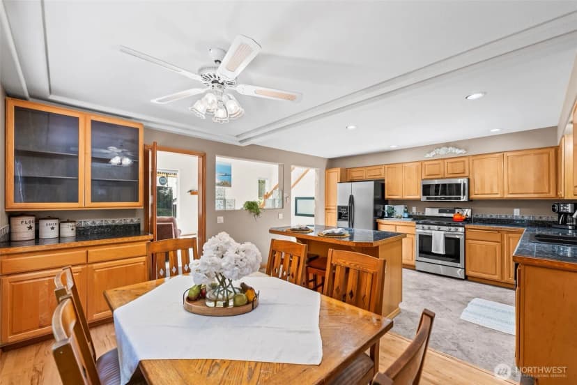 Property photo for 10813 123rd Avenue Nw, Gig Harbor photo 9
