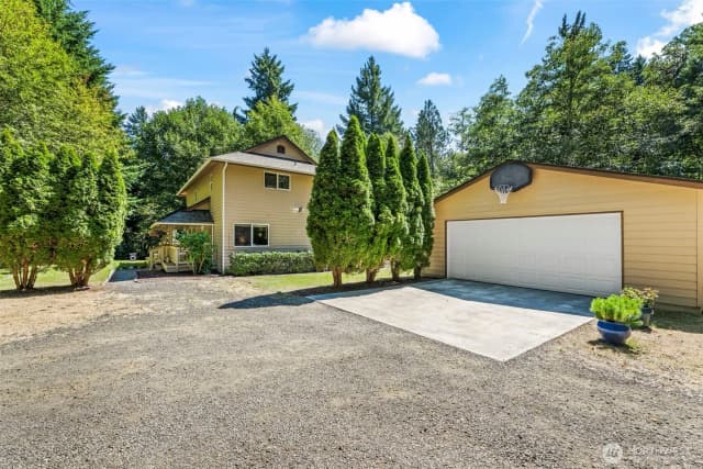 Property photo for 10813 123rd Avenue Nw, Gig Harbor photo 3