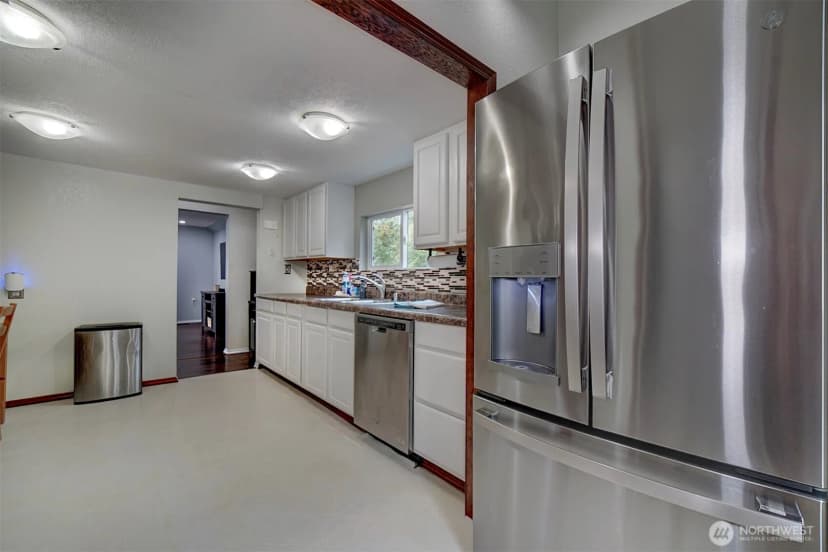 Property photo for 6490 Graceland Road Ne, Bremerton photo 10
