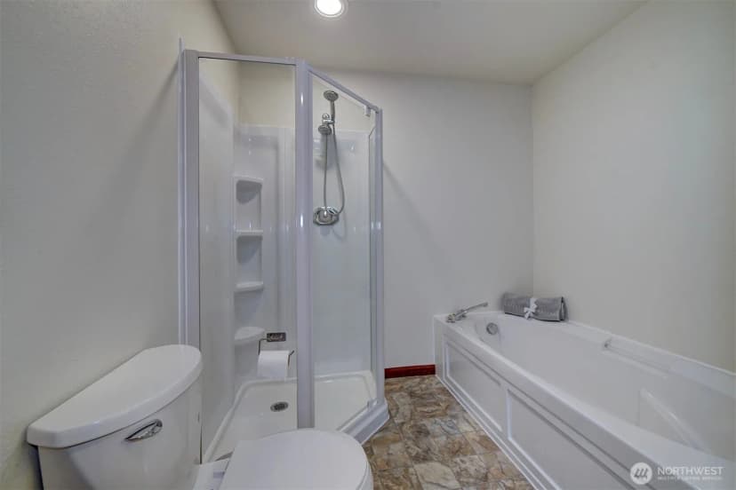 Property photo for 6490 Graceland Road Ne, Bremerton photo 15