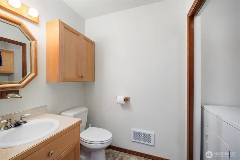 Property photo for 1172 W Star Lake Drive, Elma photo 18