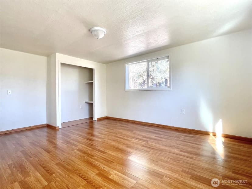 Property photo for 423 3rd Avenue W, Omak photo 16