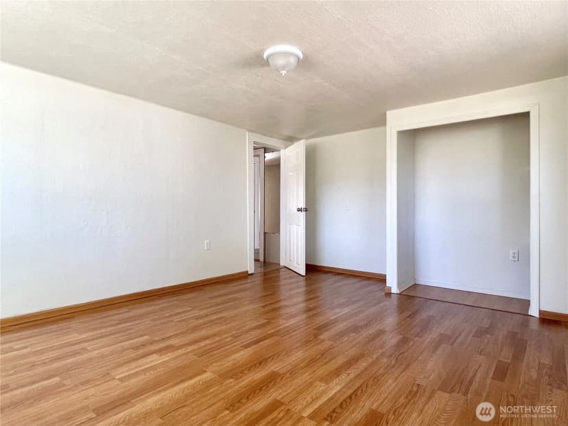 Property photo for 423 3rd Avenue W, Omak photo 15
