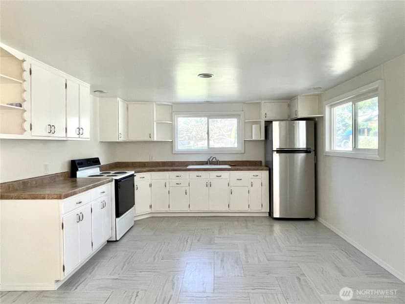 Property photo for 423 3rd Avenue W, Omak photo 12