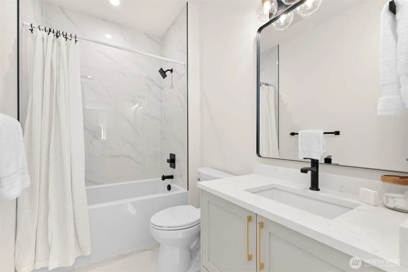 Property photo for 8560 Siena Court, Blaine photo 30