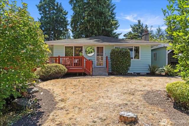 Property photo for 20319 28th Avenue W, Lynnwood photo 2