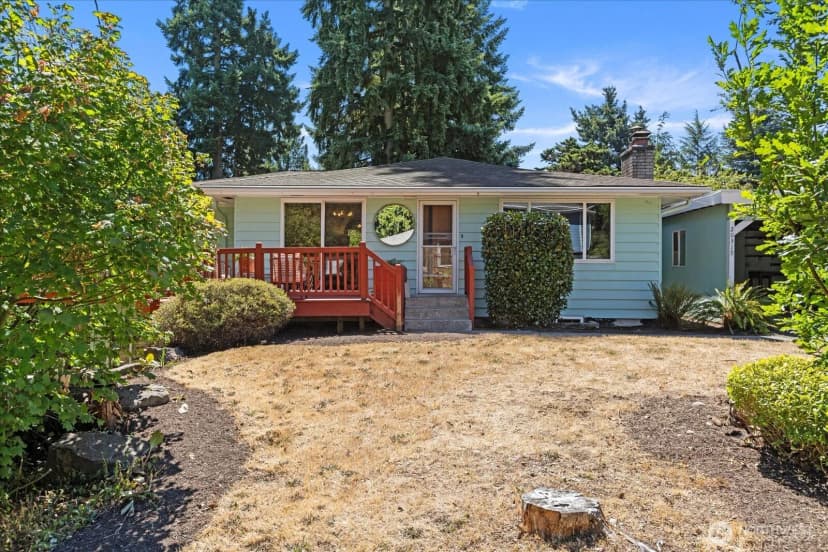 Property photo for 20319 28th Avenue W, Lynnwood photo 2