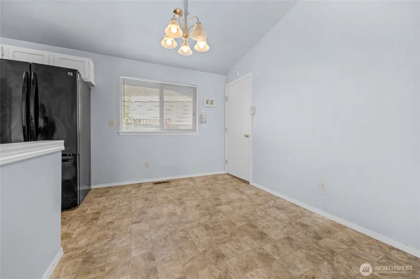 Property photo for 17732 27th Avenue Ne, Marysville photo 11