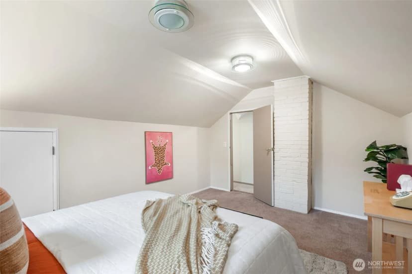 Property photo for 4224 3rd Avenue Nw, Seattle photo 19
