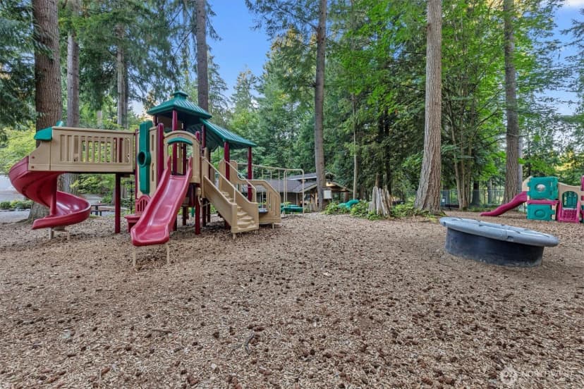 Property photo for 2713 224th Avenue Ne, Sammamish photo 36