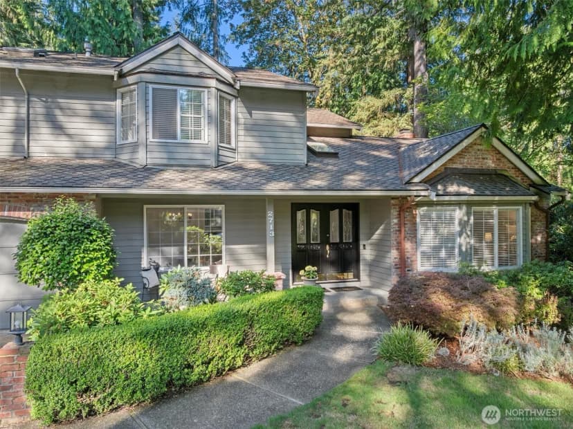 Property photo for 2713 224th Avenue Ne, Sammamish photo 2