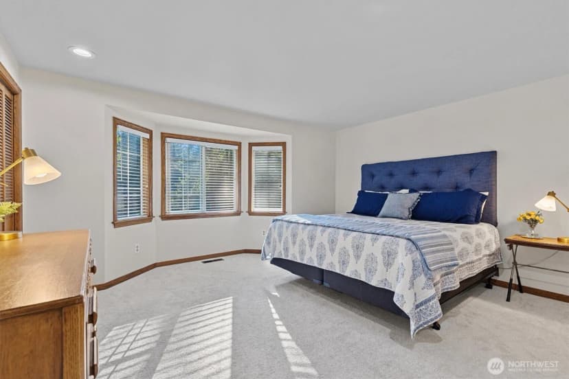 Property photo for 2713 224th Avenue Ne, Sammamish photo 23
