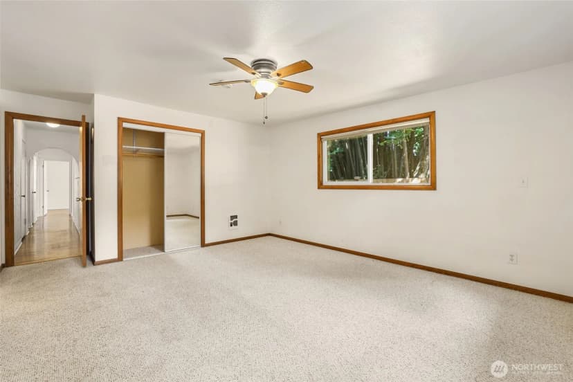 Property photo for 1215 Jasper Avenue Ne, Olympia photo 17