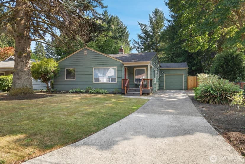Property photo for 1215 Jasper Avenue Ne, Olympia photo 2