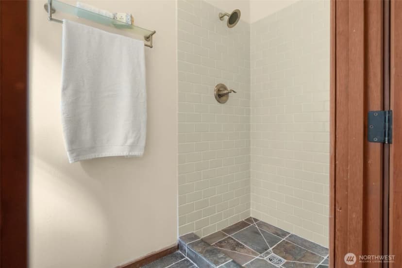 Property photo for 23330 75th Avenue Se, Woodinville photo 24
