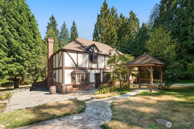 Property photo for 23330 75th Avenue Se, Woodinville photo 3