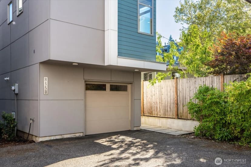 Property photo for 835 Nw 97th Street #b, Seattle photo 2