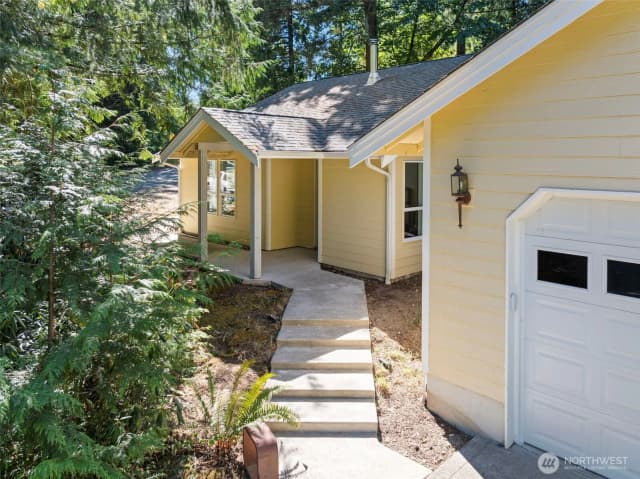 Property photo for 12211 110th Street Nw, Gig Harbor photo 2