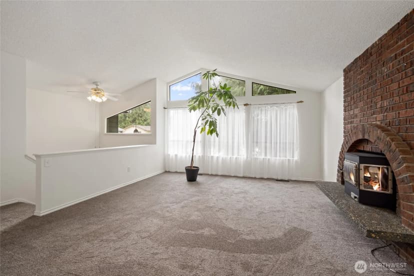 Property photo for 5718 140th Place Se, Everett photo 5