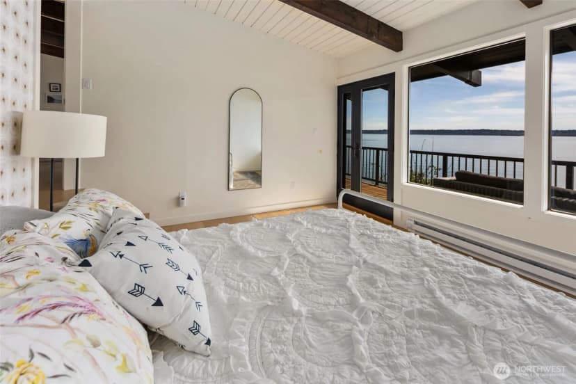 Property photo for 28605 Manzanita Beach Road Sw, Vashon photo 17