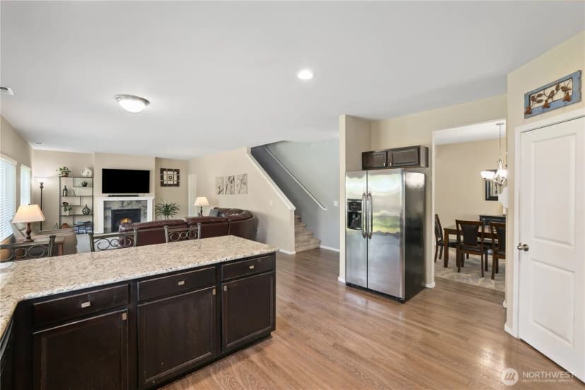 Property photo for 921 81st Street Ct E, Tacoma photo 10