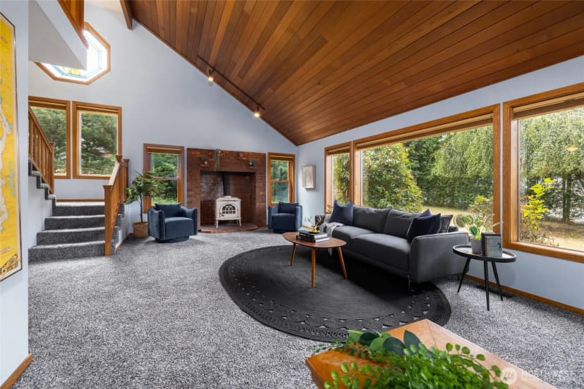 Property photo for 2496 Yew Street Road, Bellingham photo 4