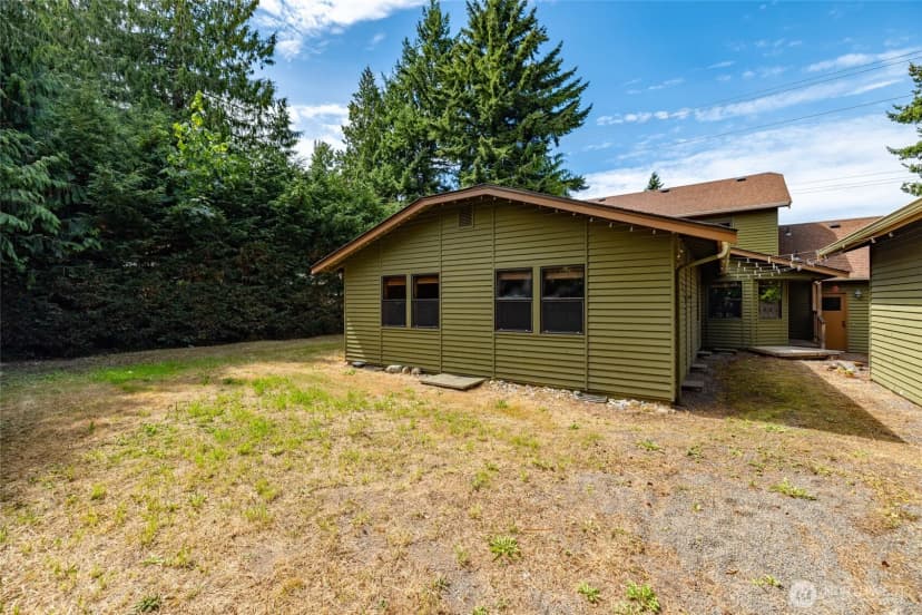 Property photo for 2496 Yew Street Road, Bellingham photo 33