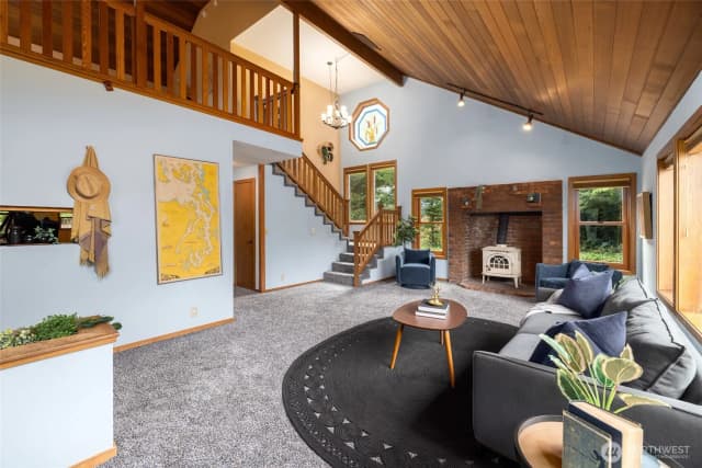 Property photo for 2496 Yew Street Road, Bellingham photo 5