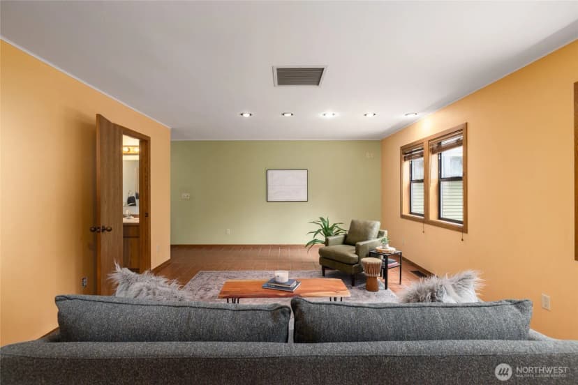 Property photo for 2496 Yew Street Road, Bellingham photo 20