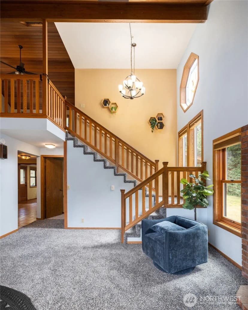 Property photo for 2496 Yew Street Road, Bellingham photo 8